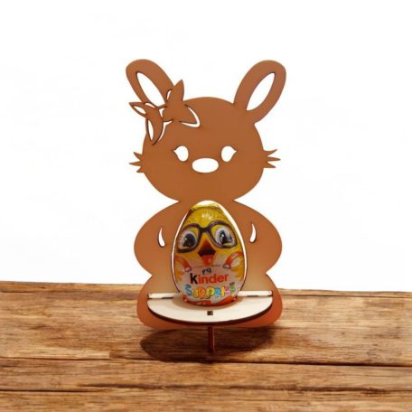 Kinder tojástartó figurák